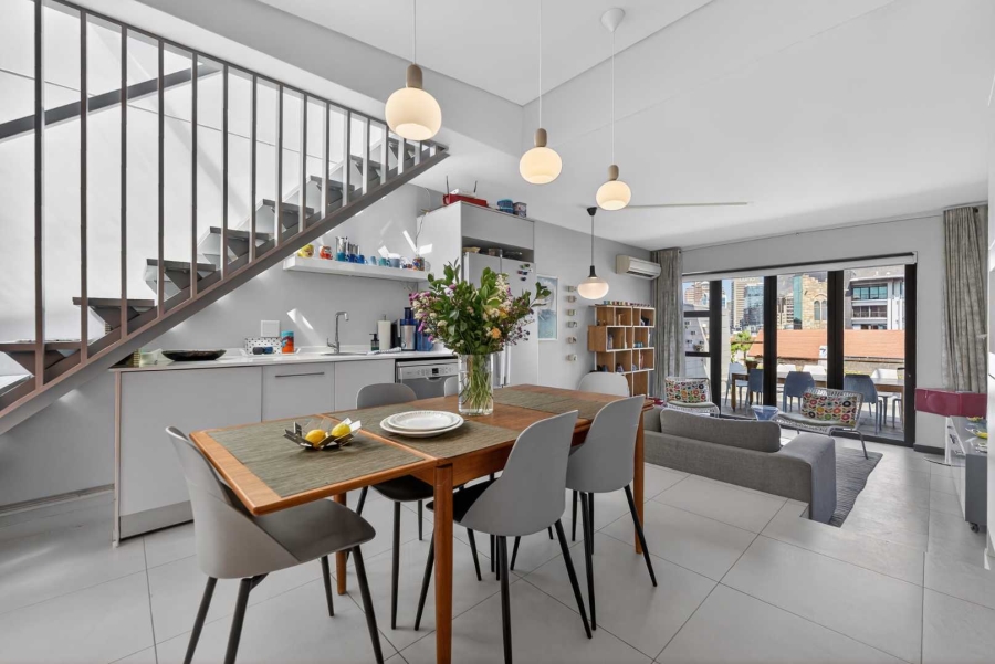 2 Bedroom Property for Sale in Green Point Western Cape